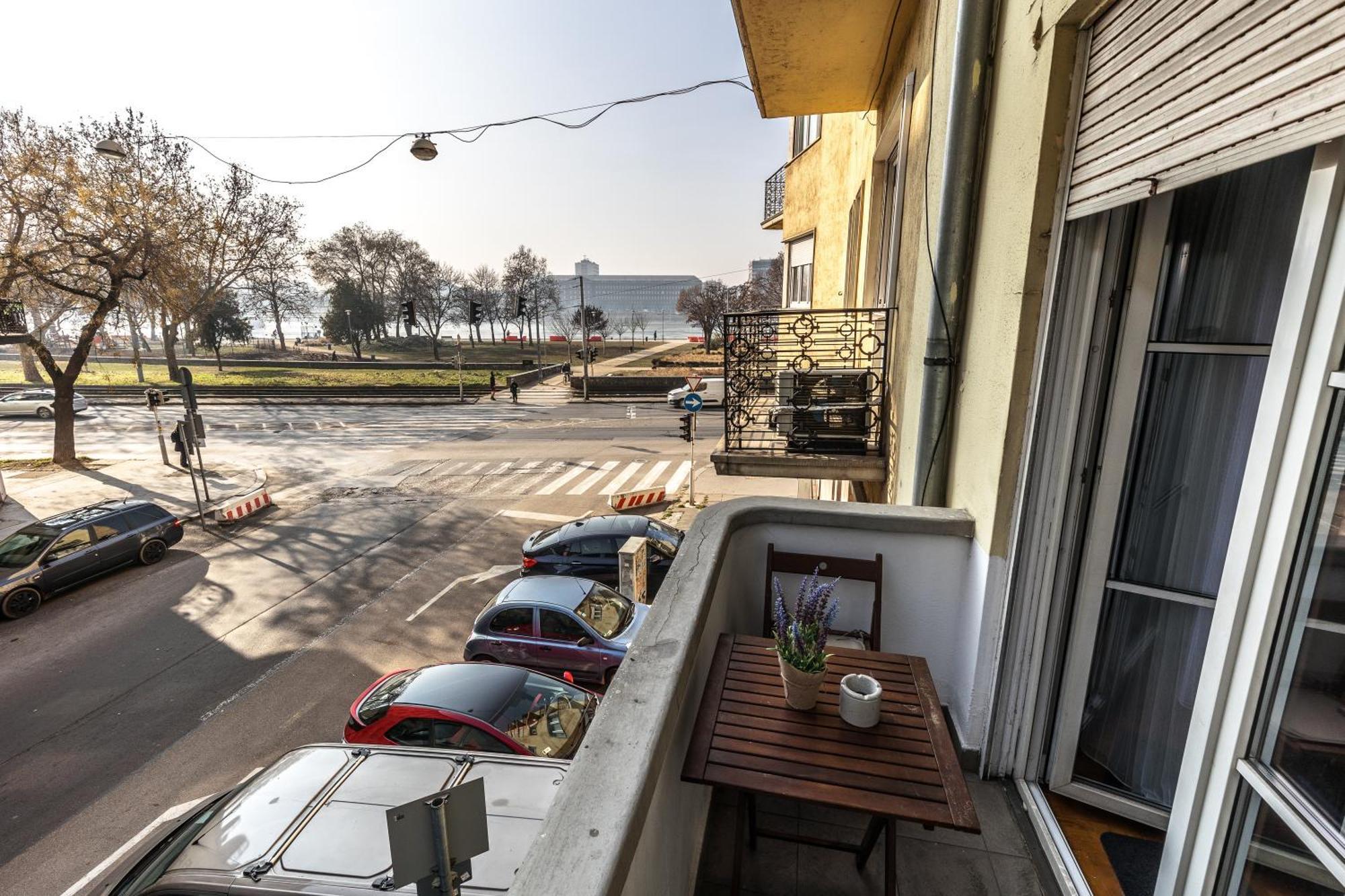 Bright & Spacious Riverside Apartment With Balcony Βουδαπέστη Εξωτερικό φωτογραφία