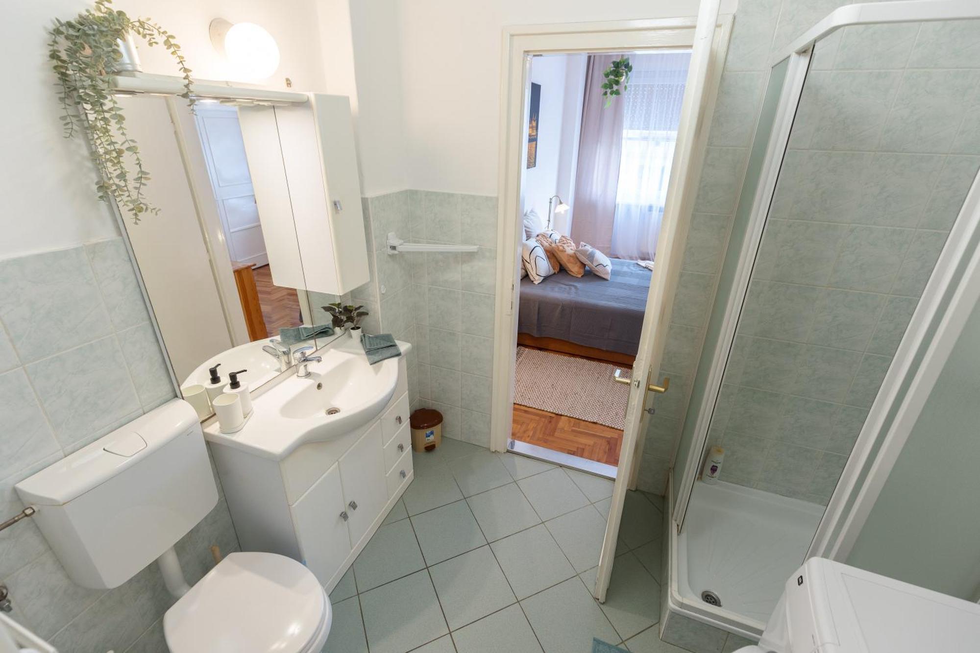Bright & Spacious Riverside Apartment With Balcony Βουδαπέστη Εξωτερικό φωτογραφία