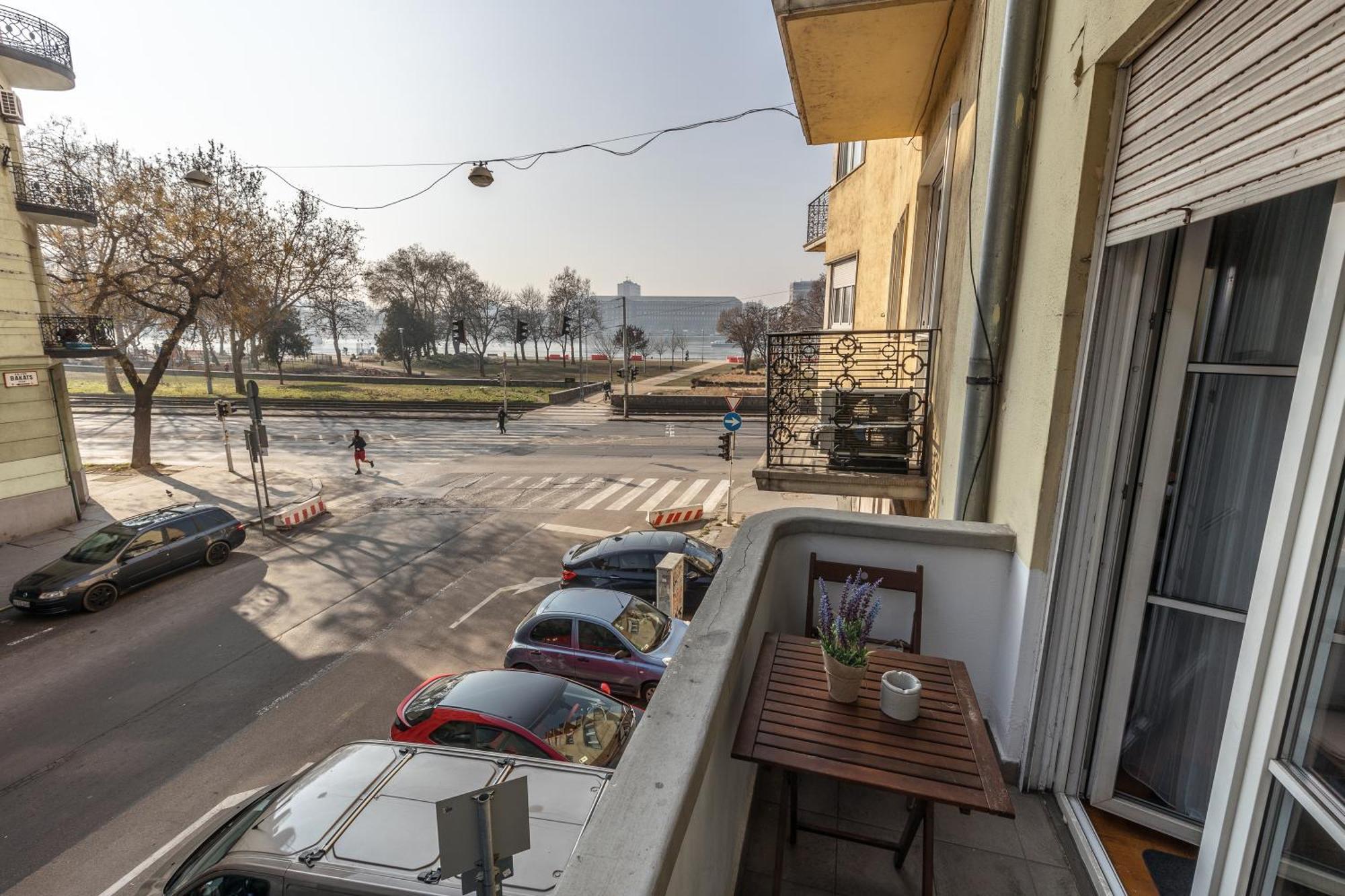 Bright & Spacious Riverside Apartment With Balcony Βουδαπέστη Εξωτερικό φωτογραφία