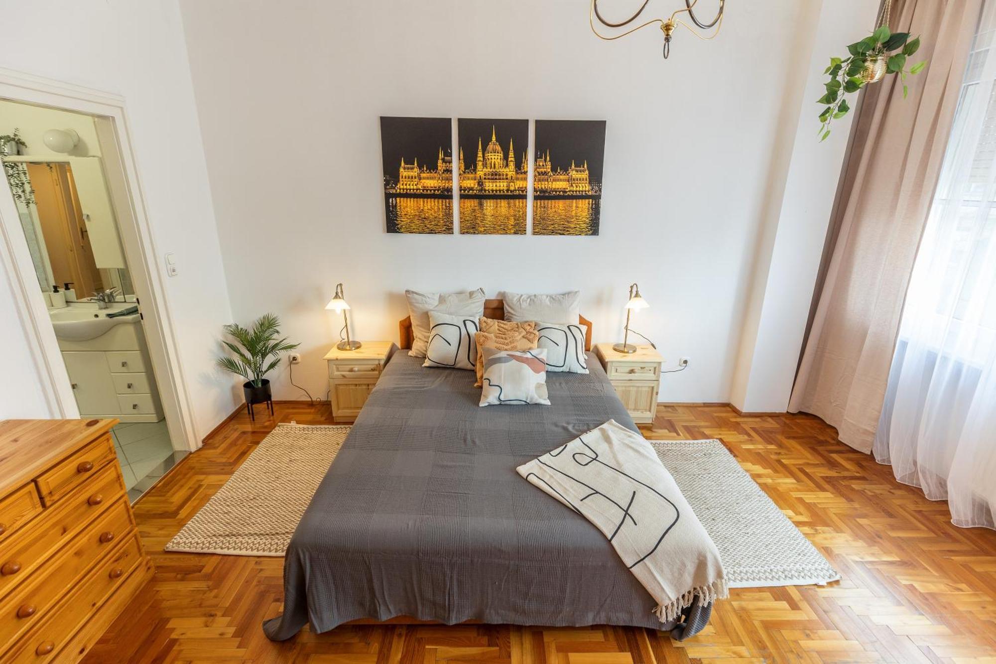 Bright & Spacious Riverside Apartment With Balcony Βουδαπέστη Εξωτερικό φωτογραφία