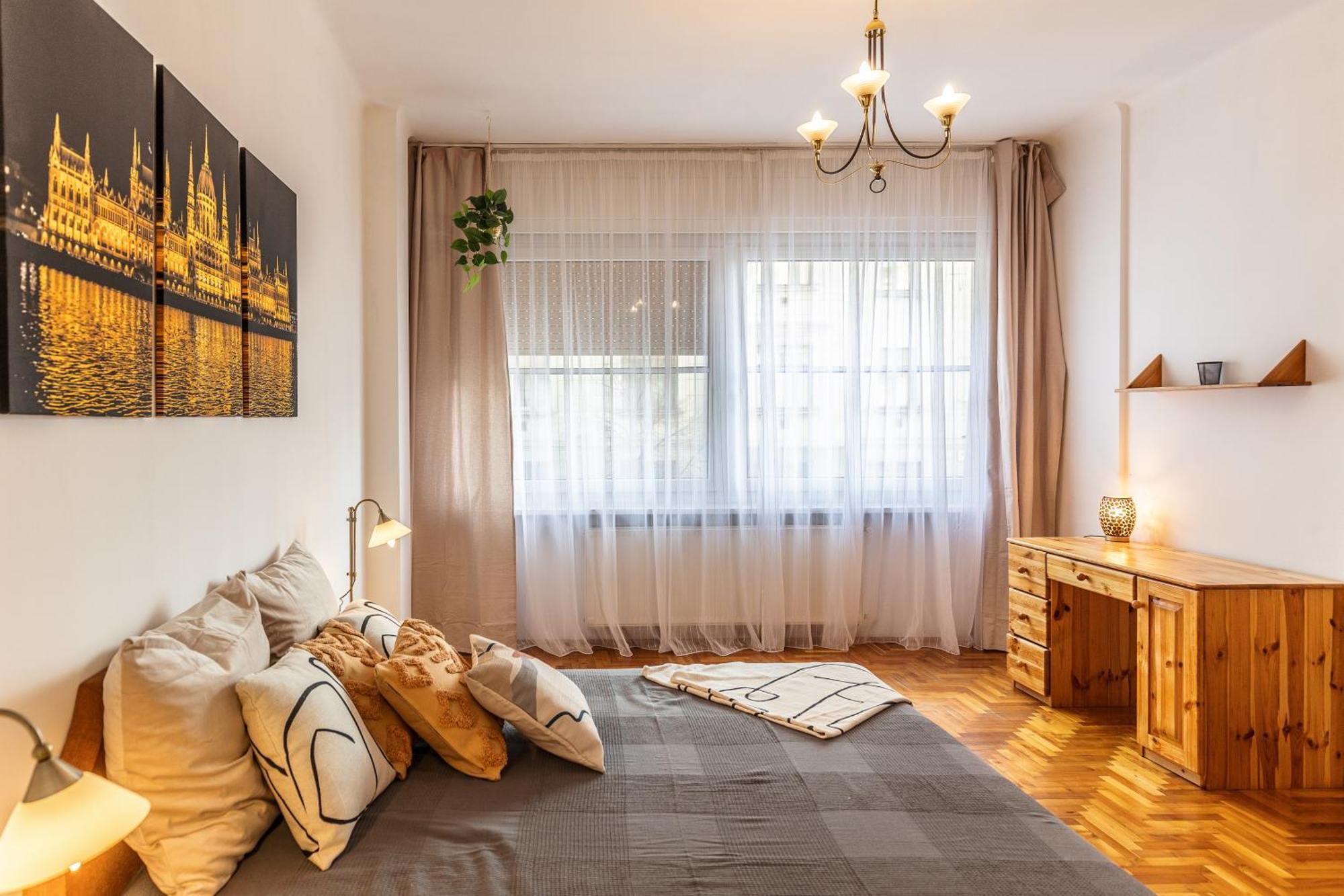 Bright & Spacious Riverside Apartment With Balcony Βουδαπέστη Εξωτερικό φωτογραφία
